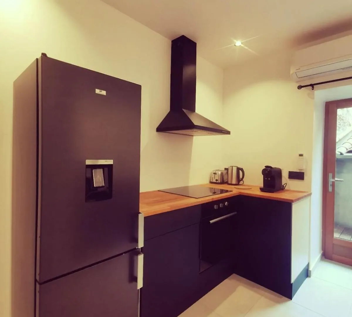 La Passerelle Sainte-Colombe  Apartment